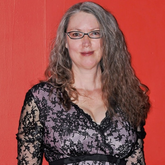 Meet your Posher, Lenora - Picture 1 of 1